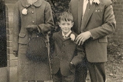 m14 Dorrie, Alan & Andrew at a cousin's wedding in 1966.