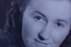 m16 Another studio photo in the 40s?